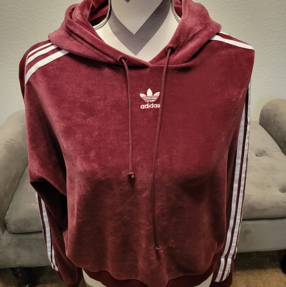 Womens Long Sleeve Velvet Burgundy Adias. - Picture 1 of 4